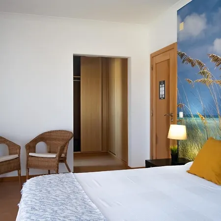 Konukevi Pksc Surf House Peniche