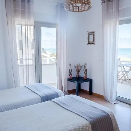 Pksc Surf House * פניש