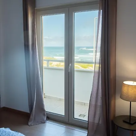 Pksc Surf House בית הארחה פניש