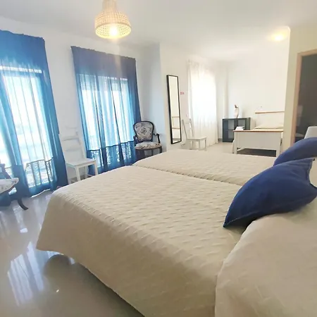 Pksc Surf House בית הארחה *