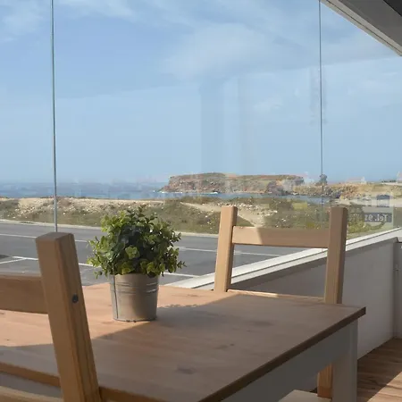 Gasthuis Pksc Surf House Peniche