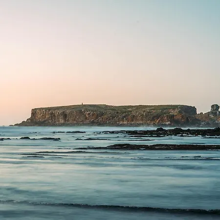 Pksc Surf House בית הארחה *