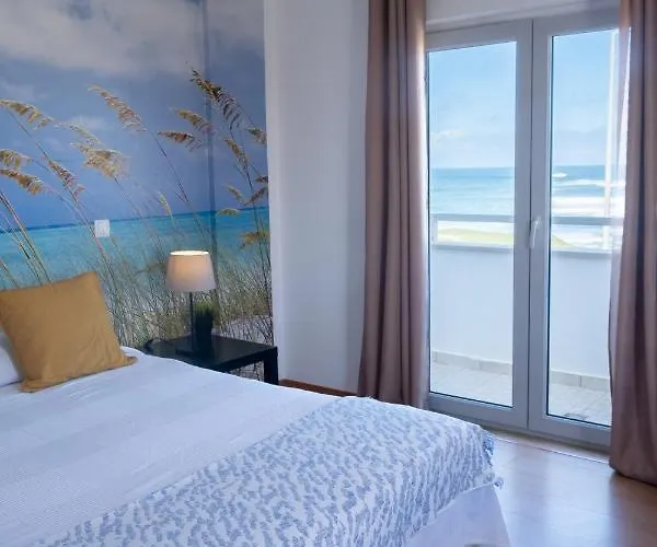 Pksc Surf House * Пениши